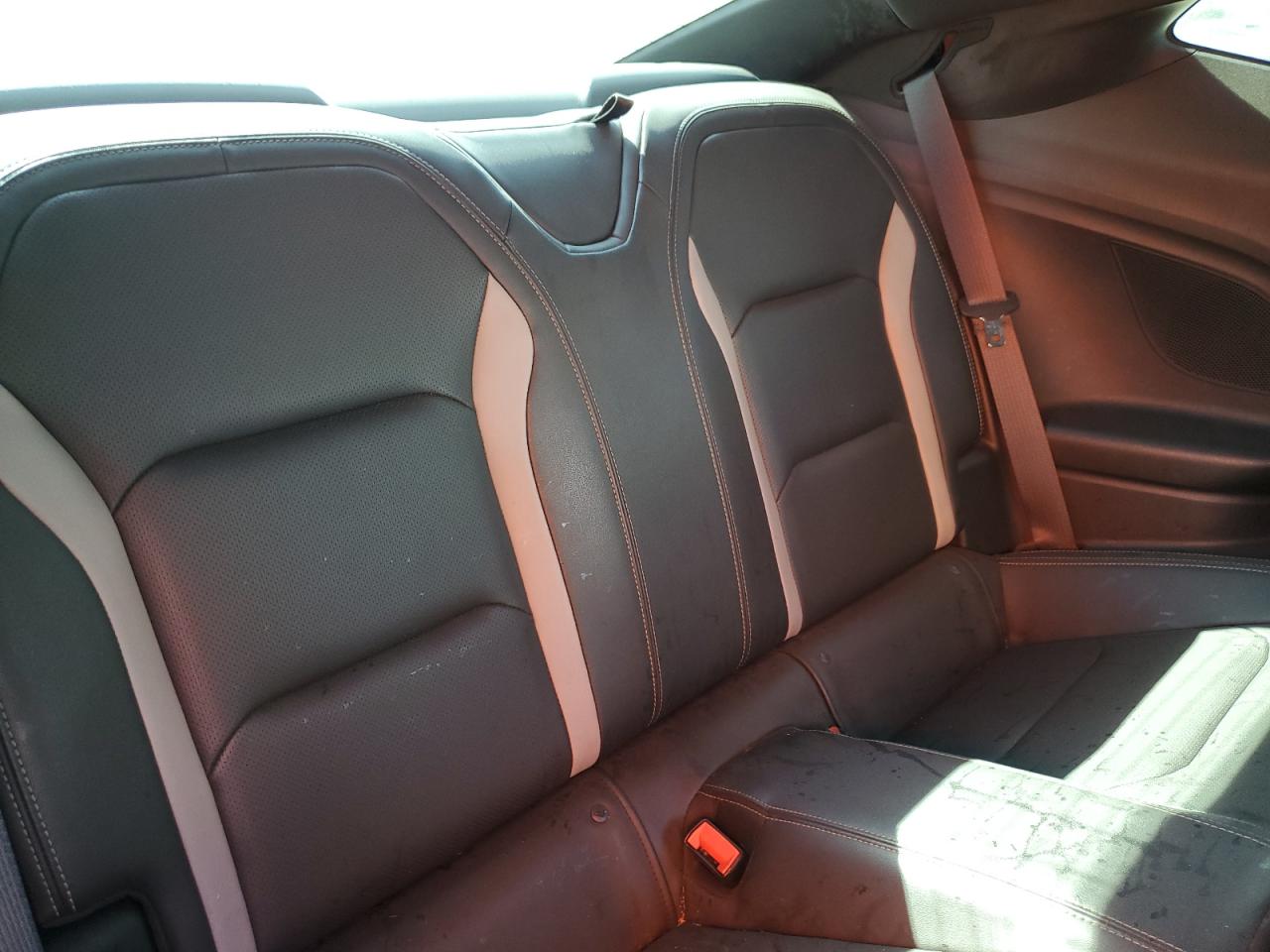 2018 Chevrolet Camaro - Image 10