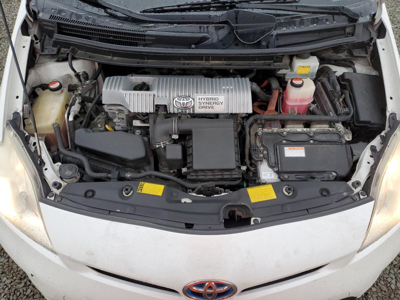 2015 Toyota Prius - Image 11