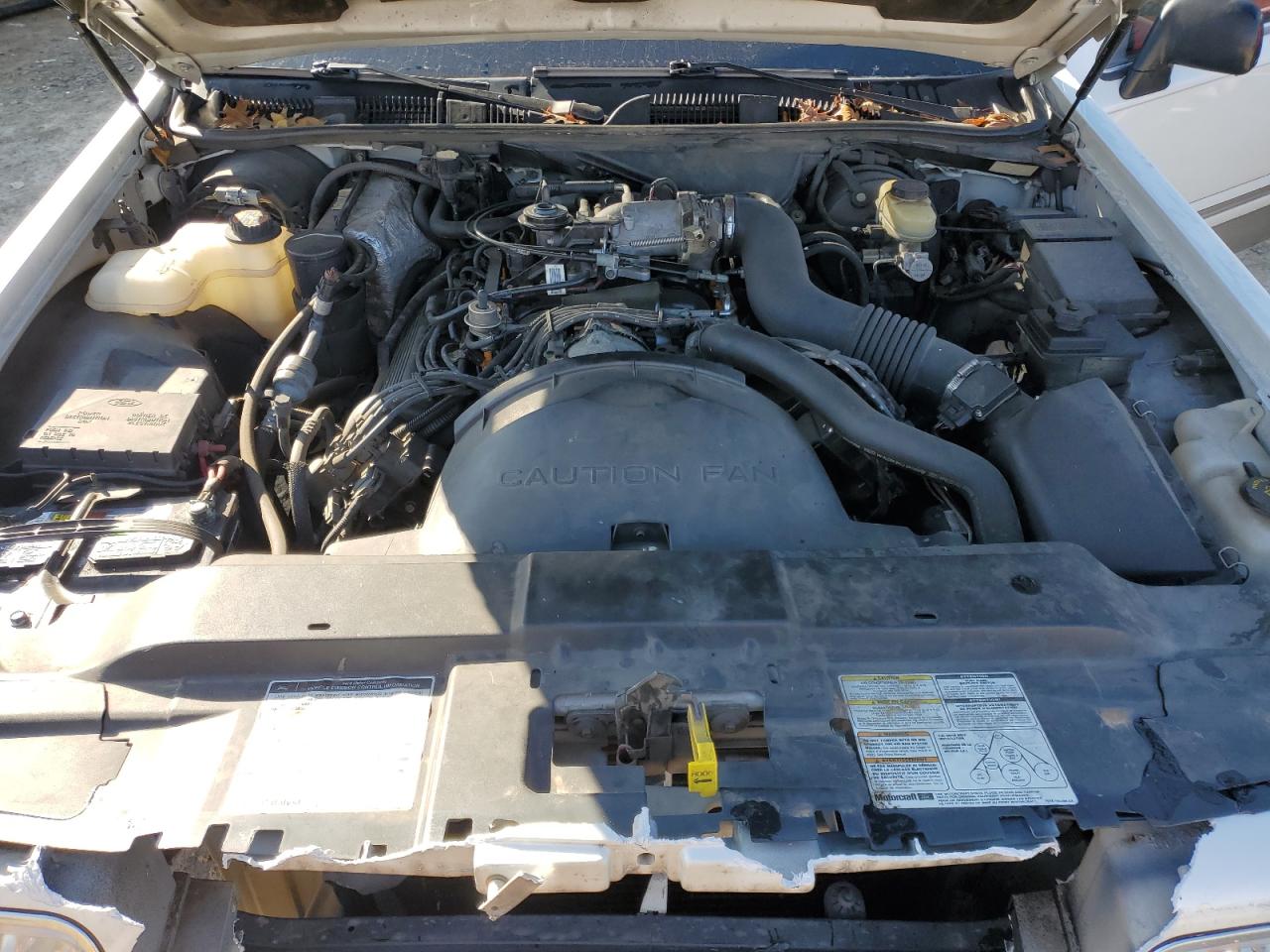 1997 Lincoln Town Car - Image 12