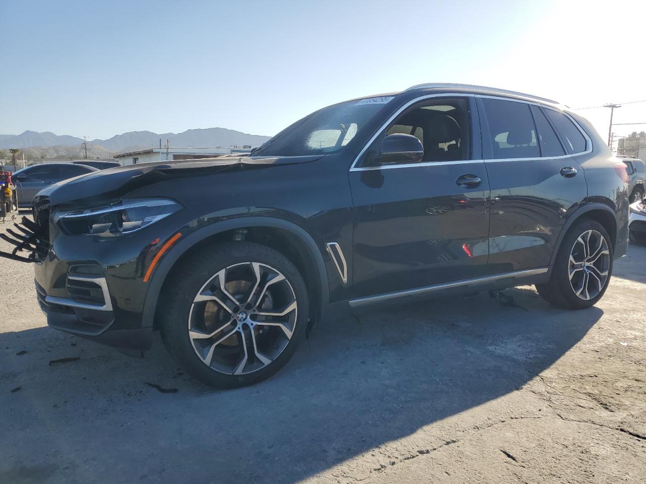 2022 Bmw X5 Sdrive 40I на продаже в Sun Valley, CA - Burn