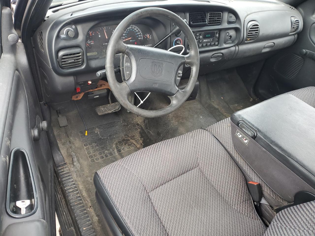 1998 Dodge RAM - Image 8