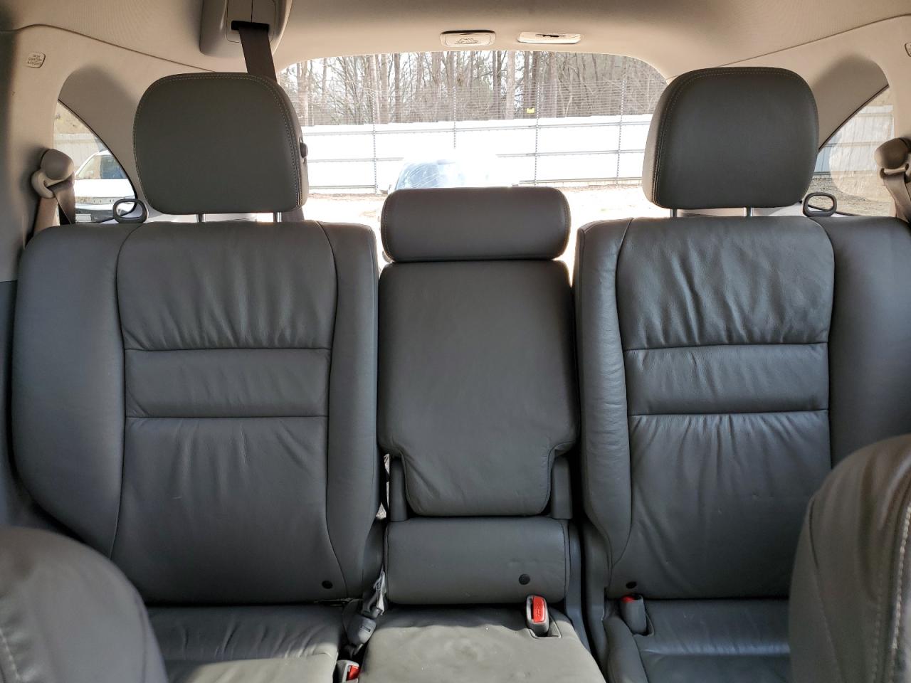 2011 Honda CR-V - Image 10