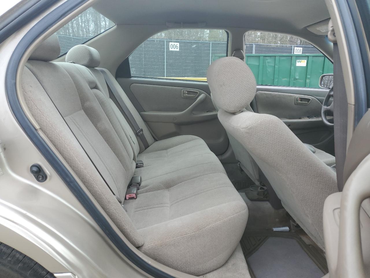 2001 Toyota Camry - Image 10