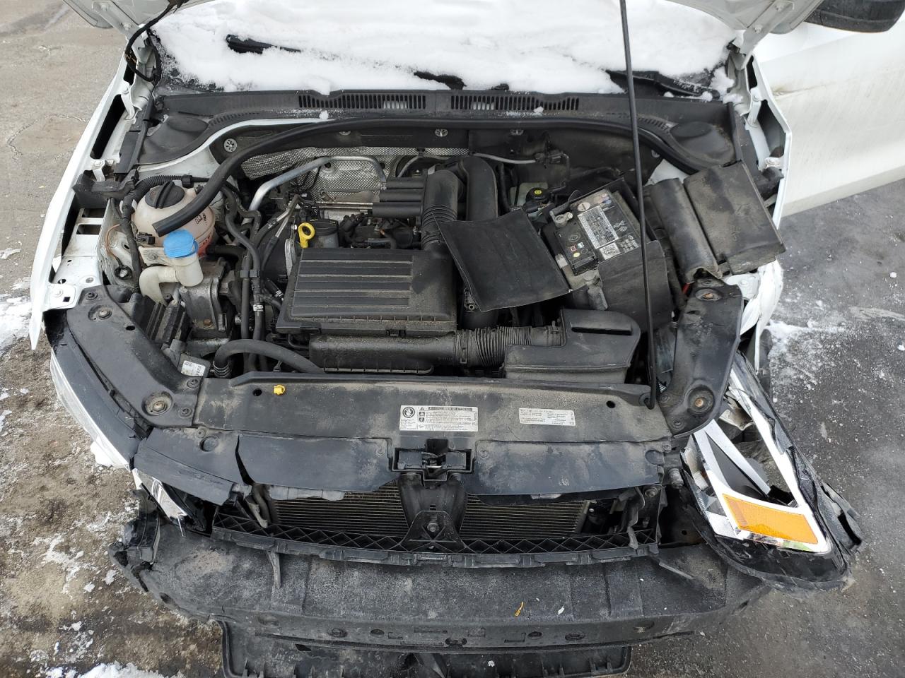 2016 Volkswagen Jetta - Image 12