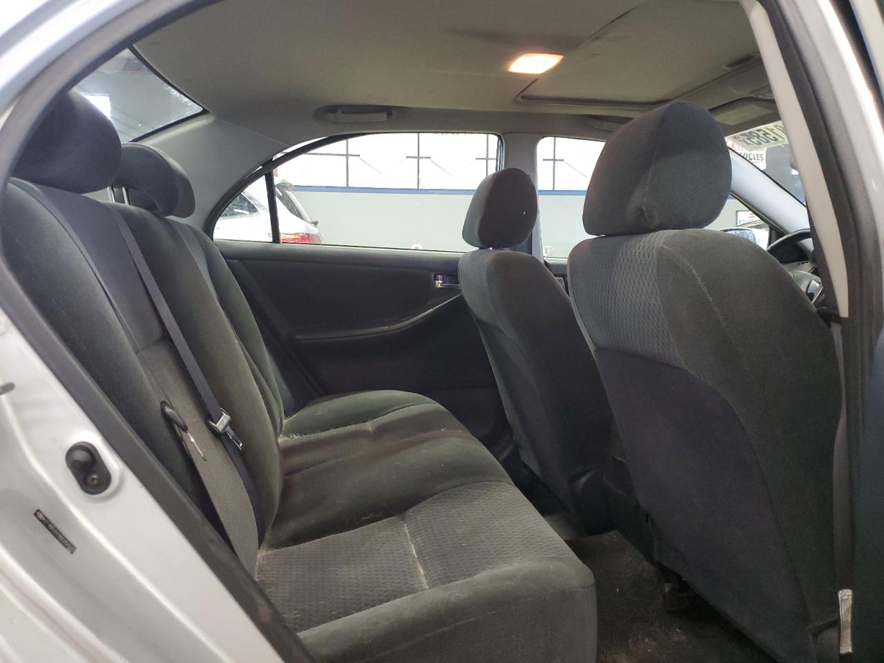 2005 Toyota Corolla - Image 10