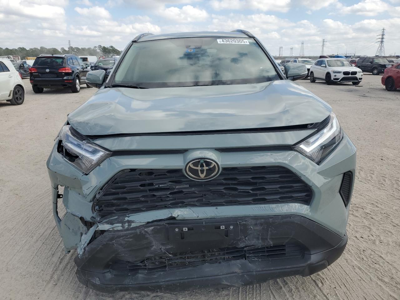 2022 Toyota RAV 4 - Image 5