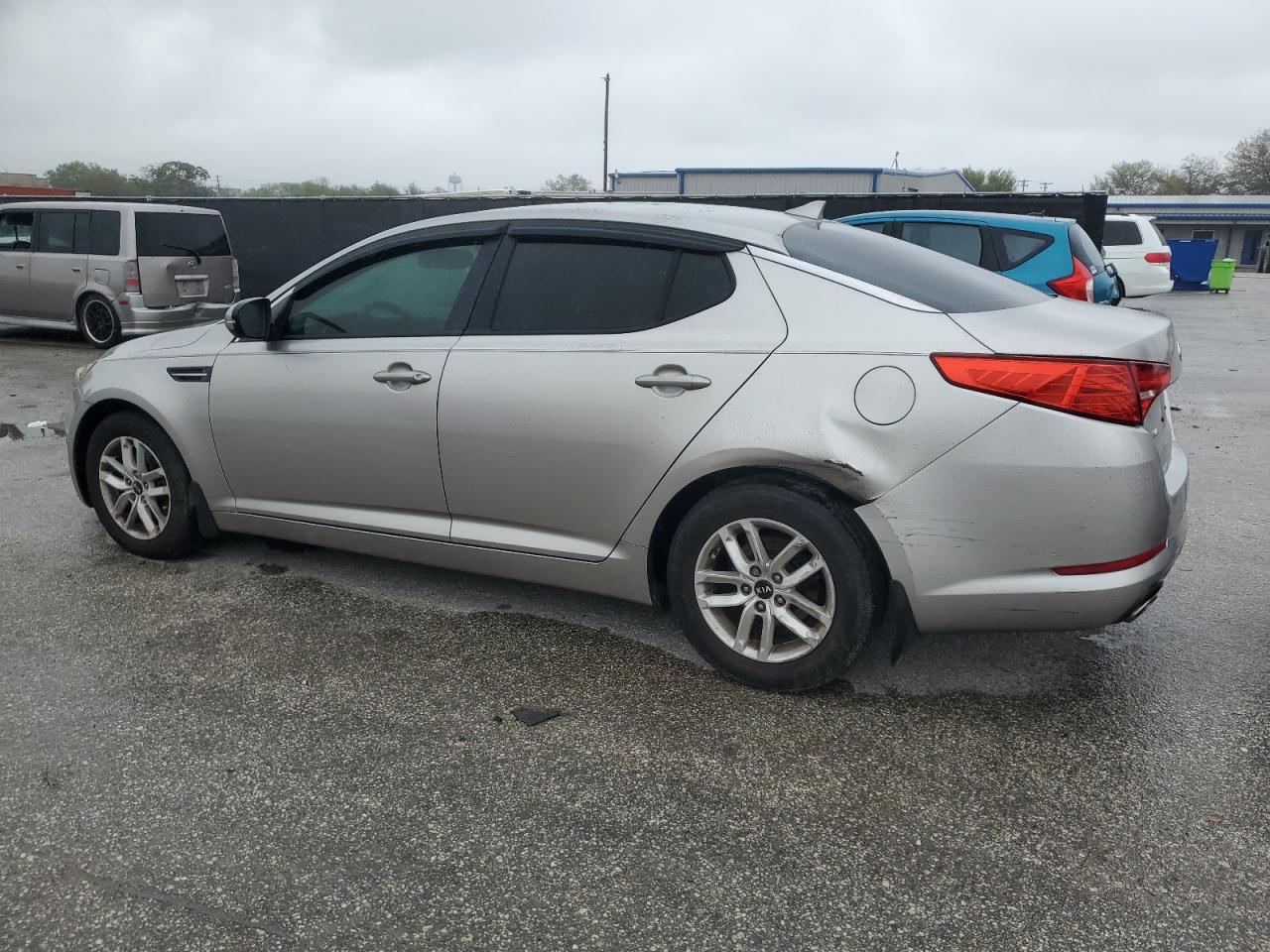 2011 Kia Optima - Image 2