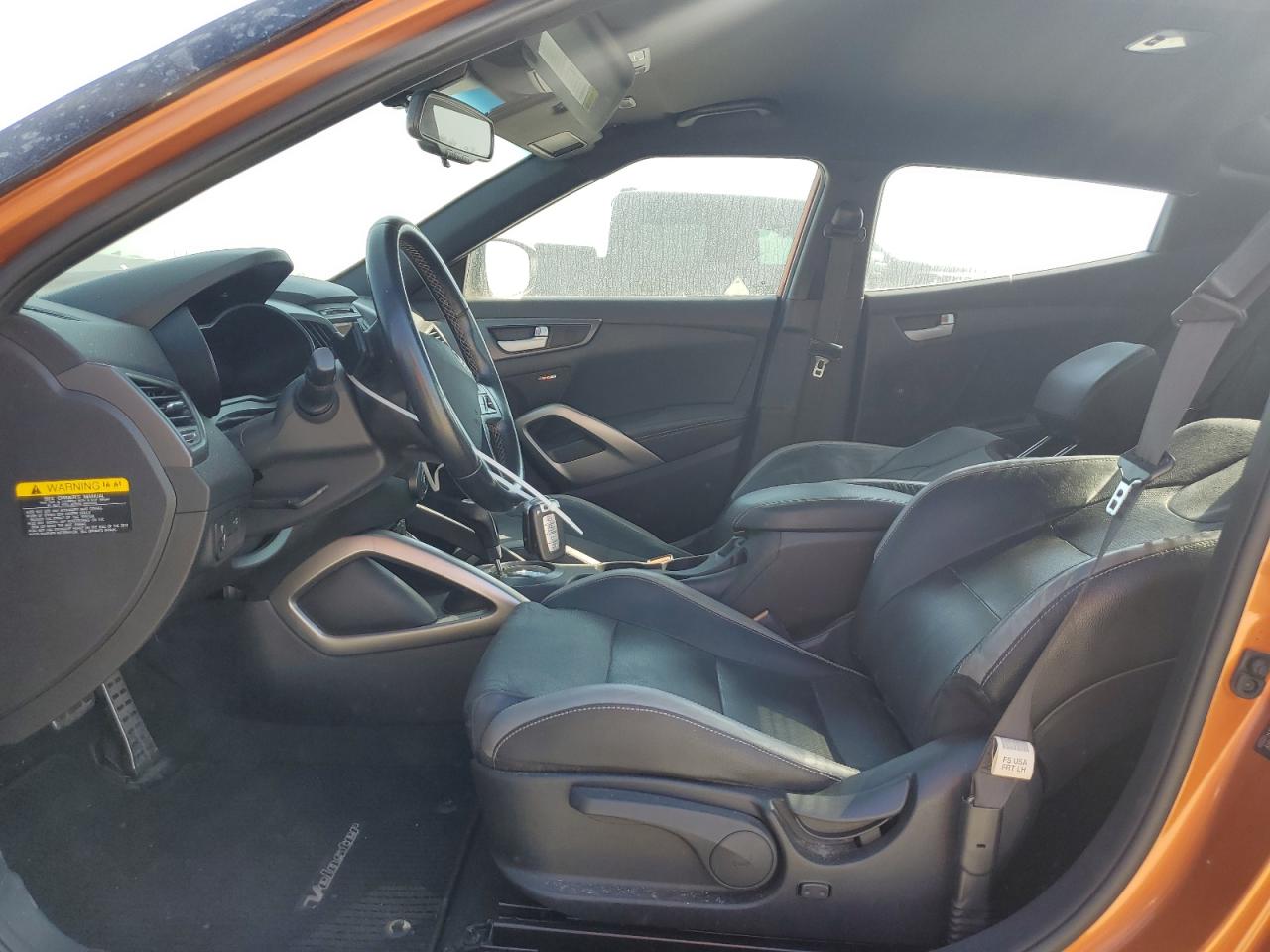 2016 Hyundai Veloster - Image 7