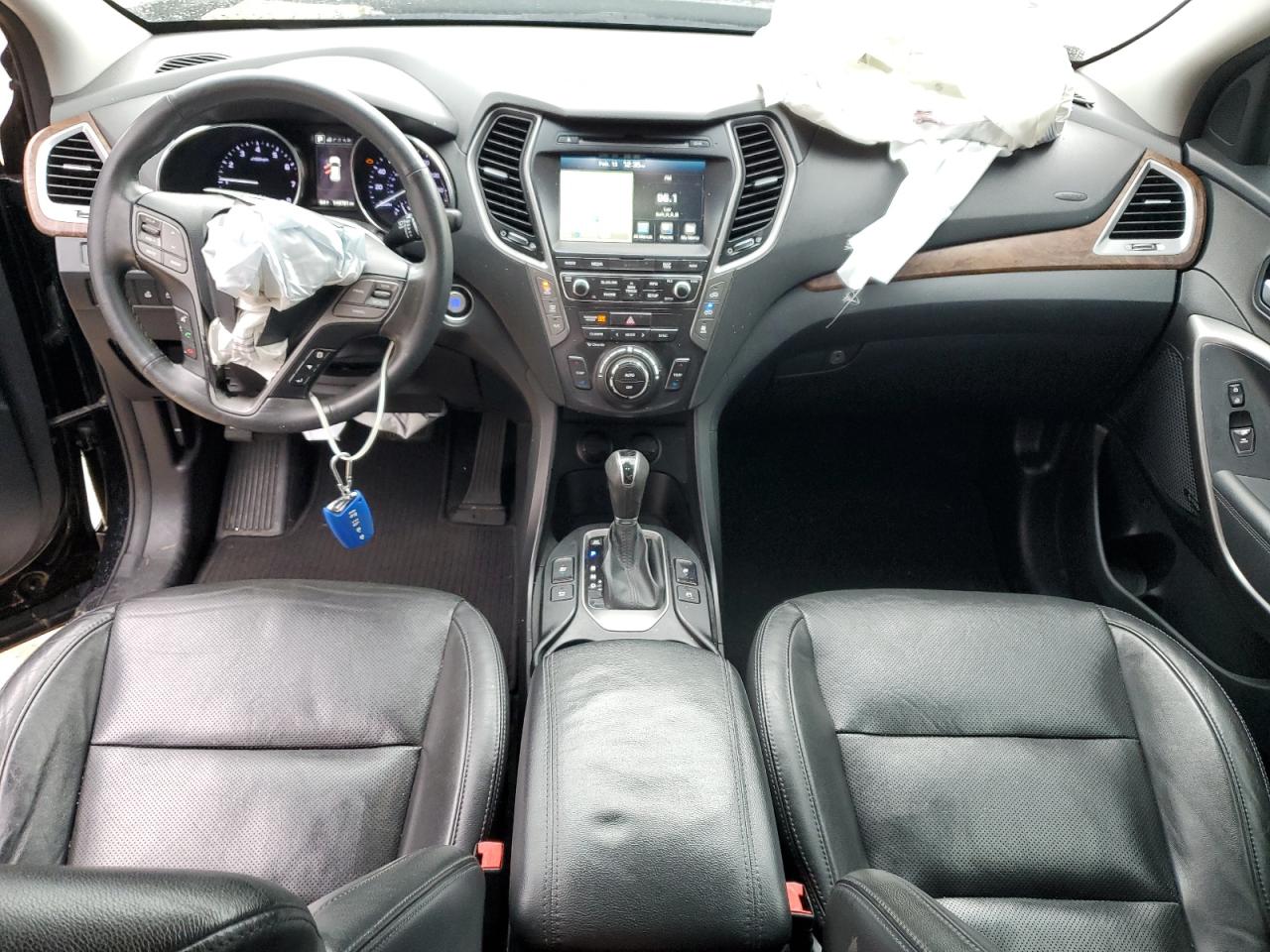 2017 Hyundai Santa Fe - Image 8