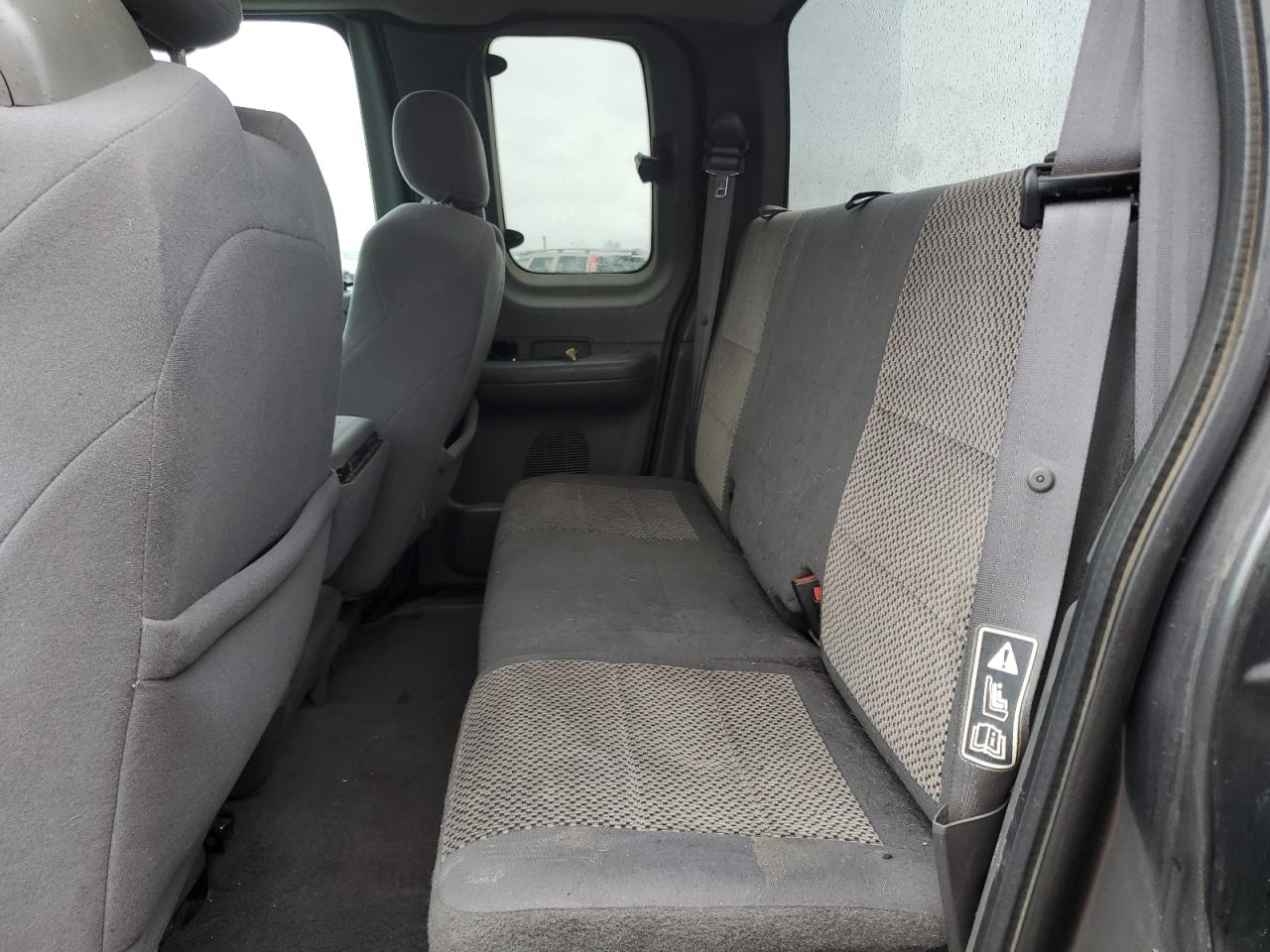 2003 Ford F-150 - Image 10