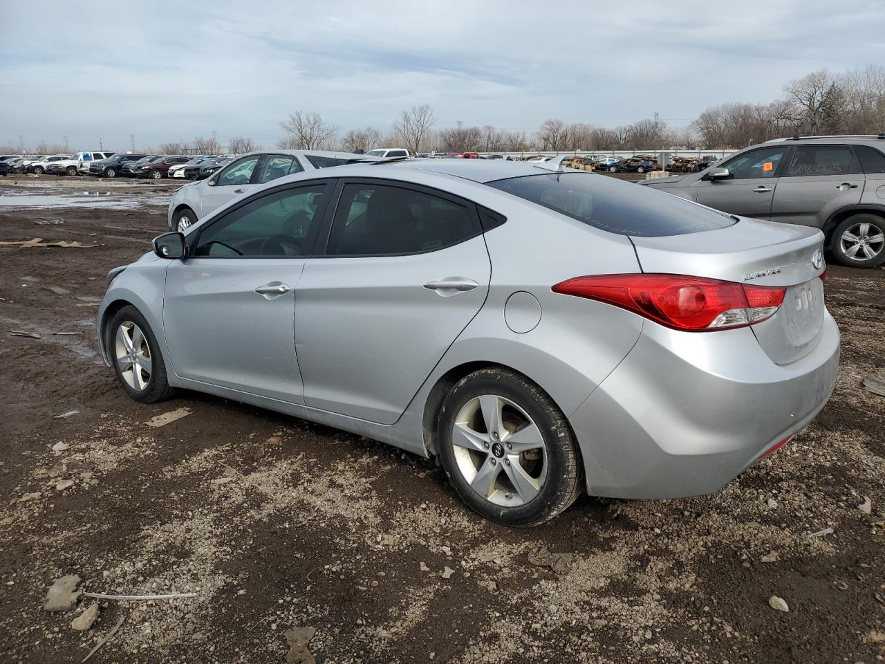 2013 Hyundai Elantra - Image 2