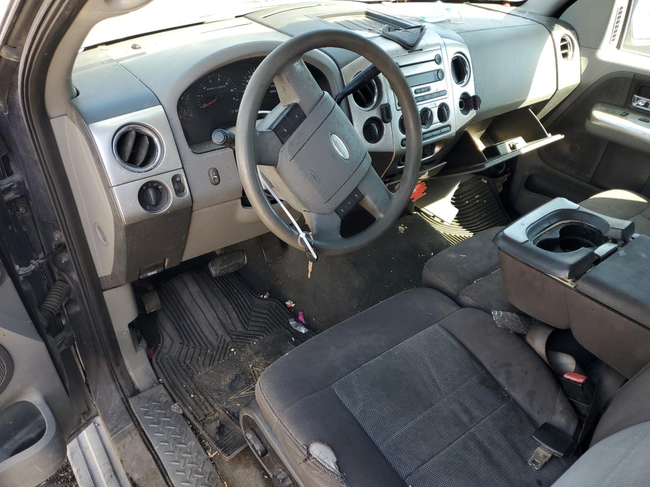 2006 Ford F-150 - Image 8