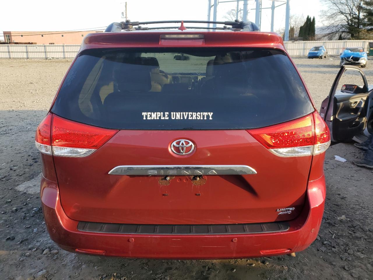 2013 Toyota Sienna - Image 6