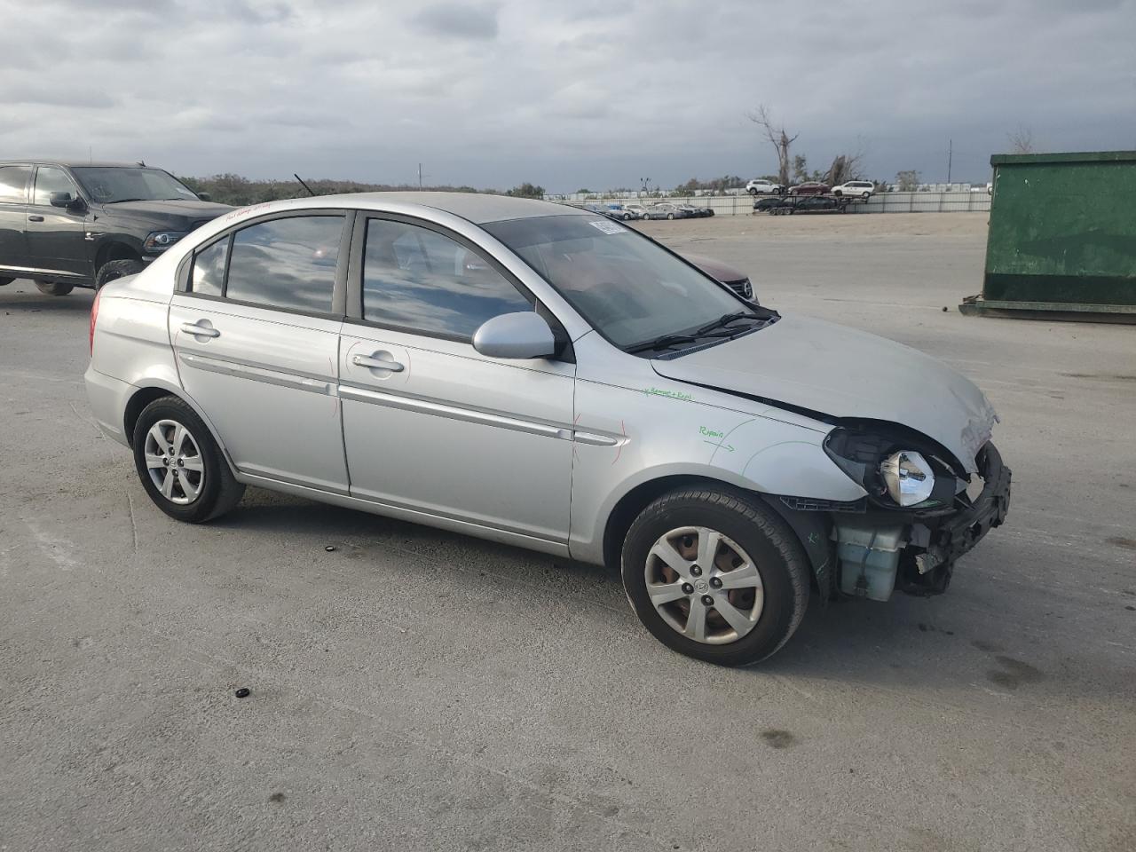 2009 Hyundai Accent - Image 4