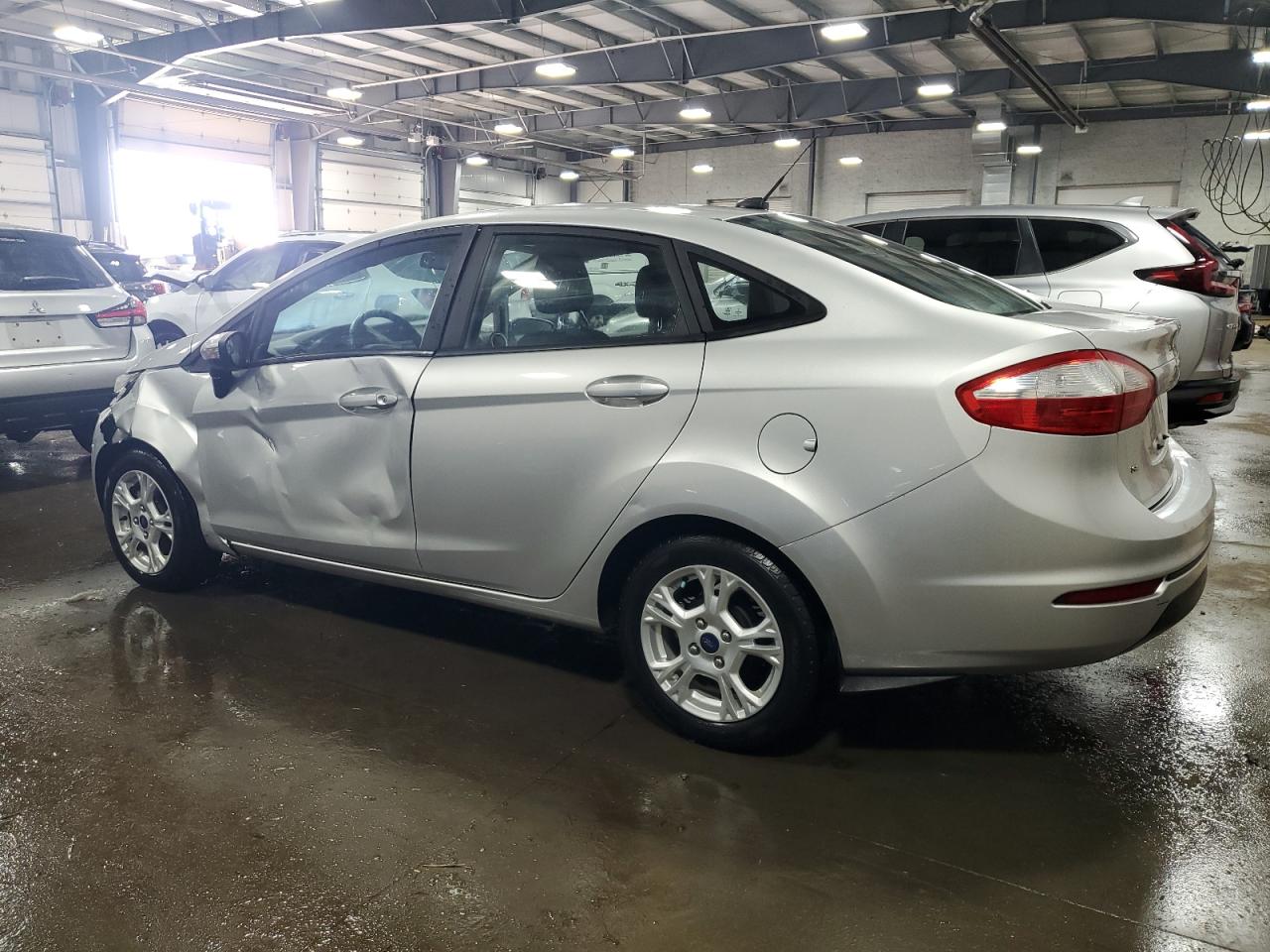 2016 Ford Fiesta - Image 2