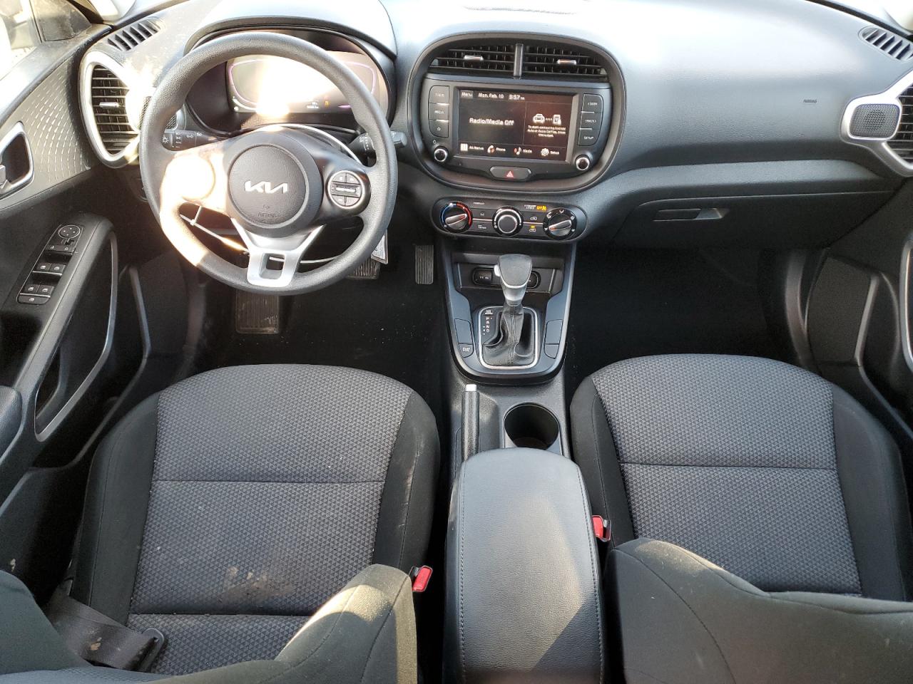 2023 Kia Soul - Image 8