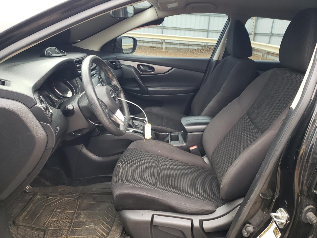 2018 Nissan Rogue - Image 7