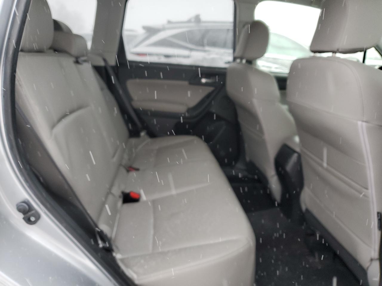 2014 Subaru Forester - Image 11