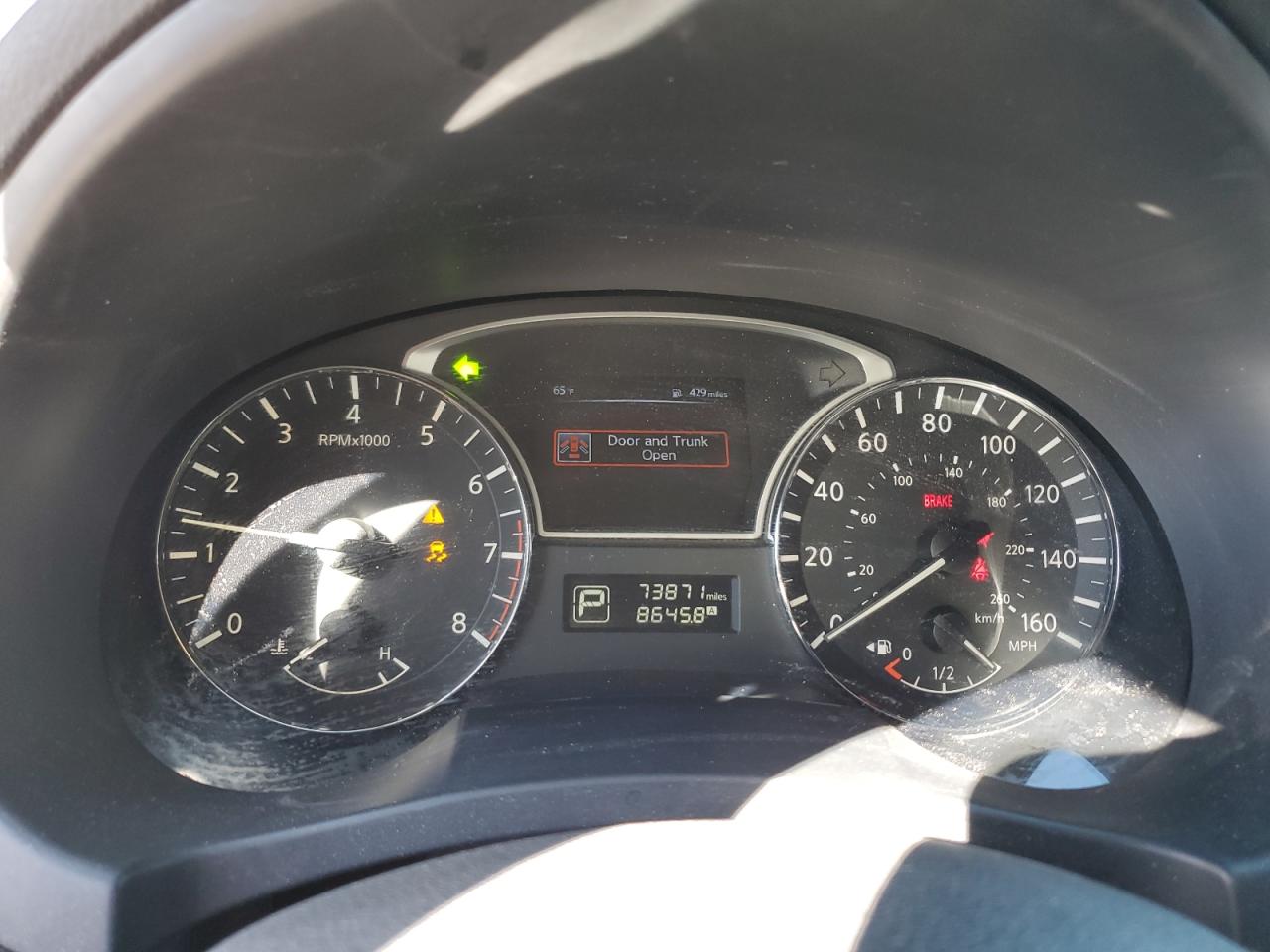 2015 Nissan Altima - Image 9