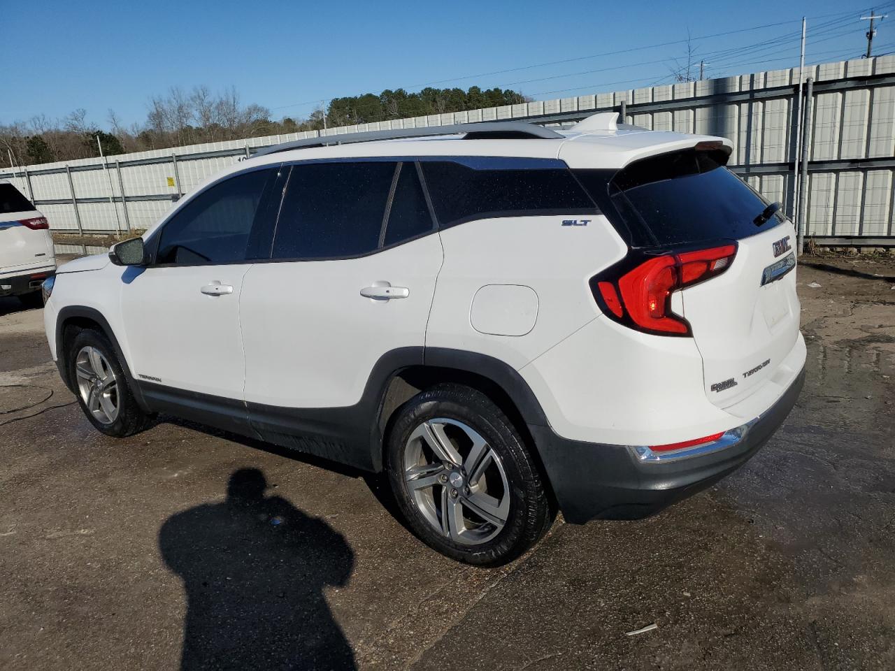 2020 GMC Terrain - Image 2