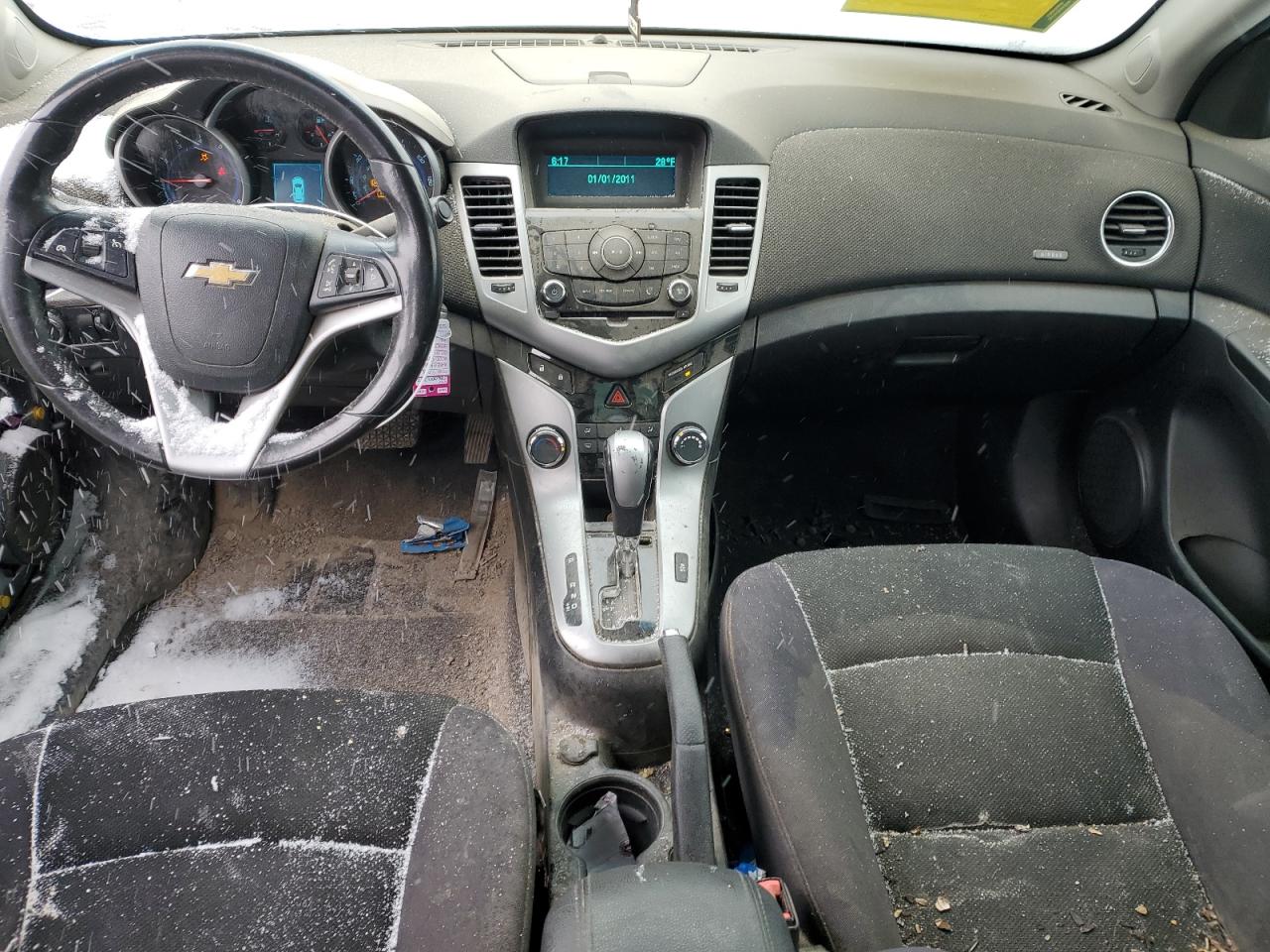 2013 Chevrolet Cruze - Image 8
