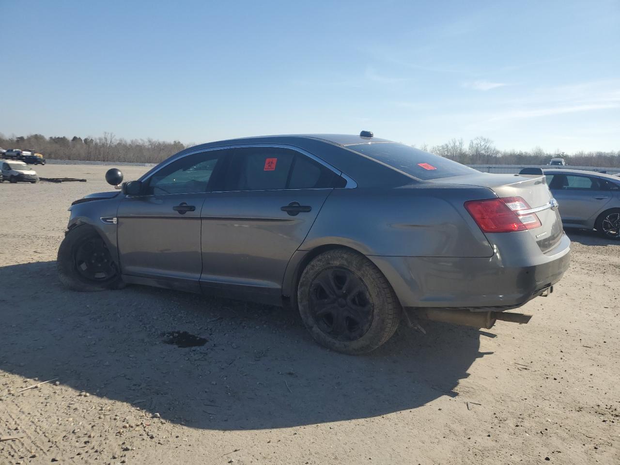 2013 Ford Taurus - Image 2