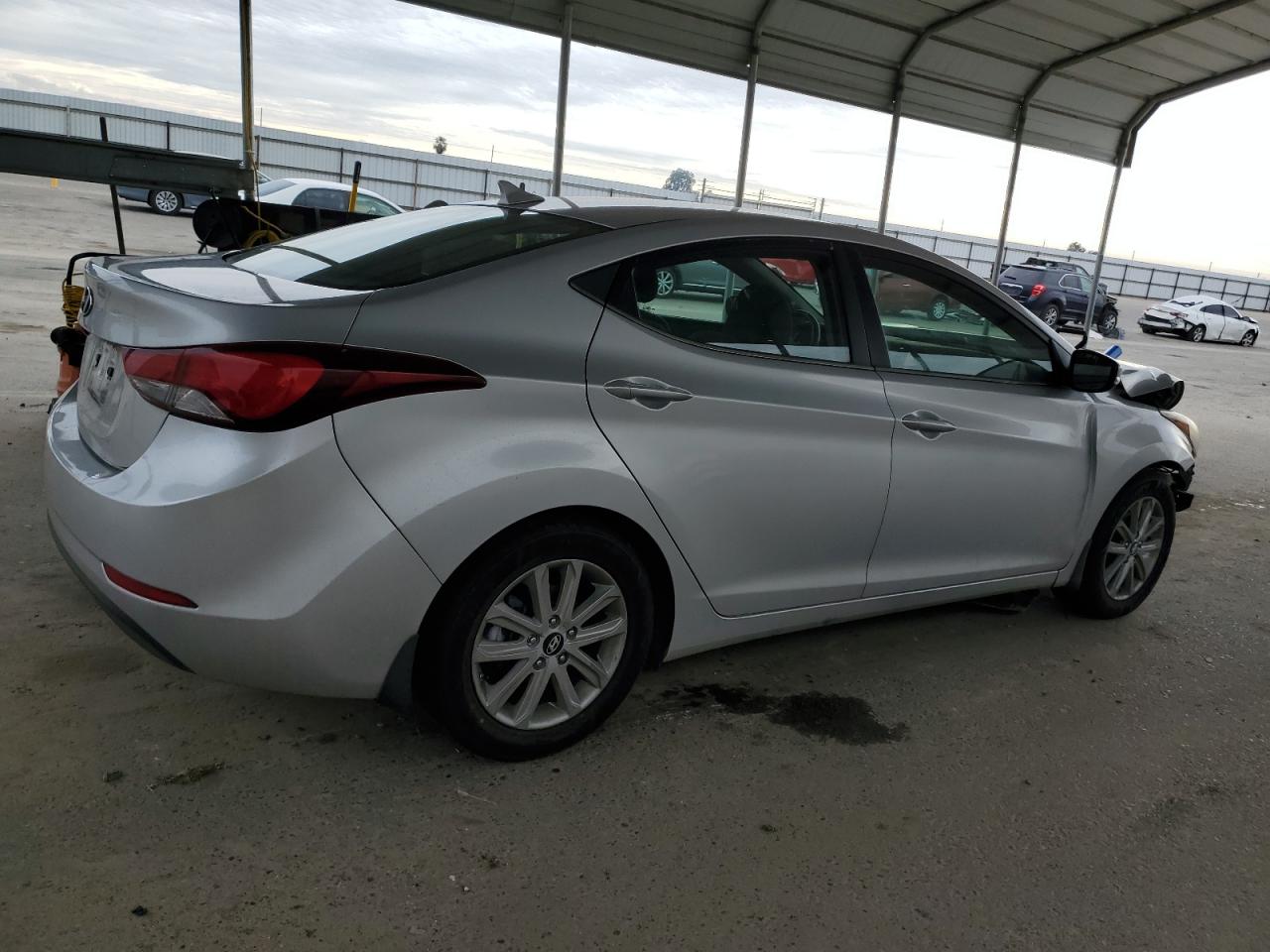 2014 Hyundai Elantra - Image 3