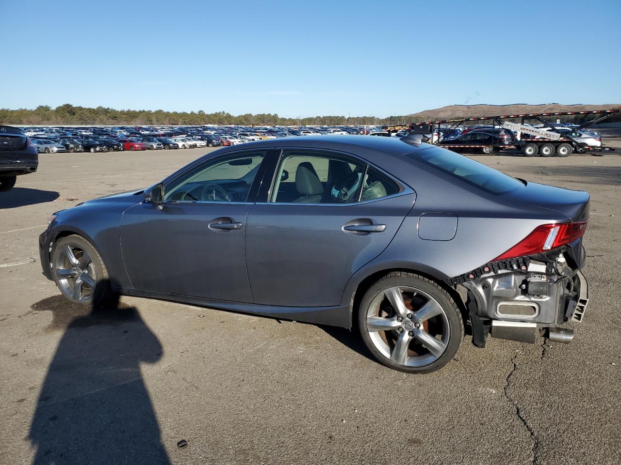 2014 Lexus IS - Image 2