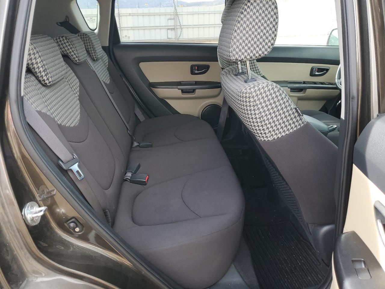 2010 Kia Soul - Image 11