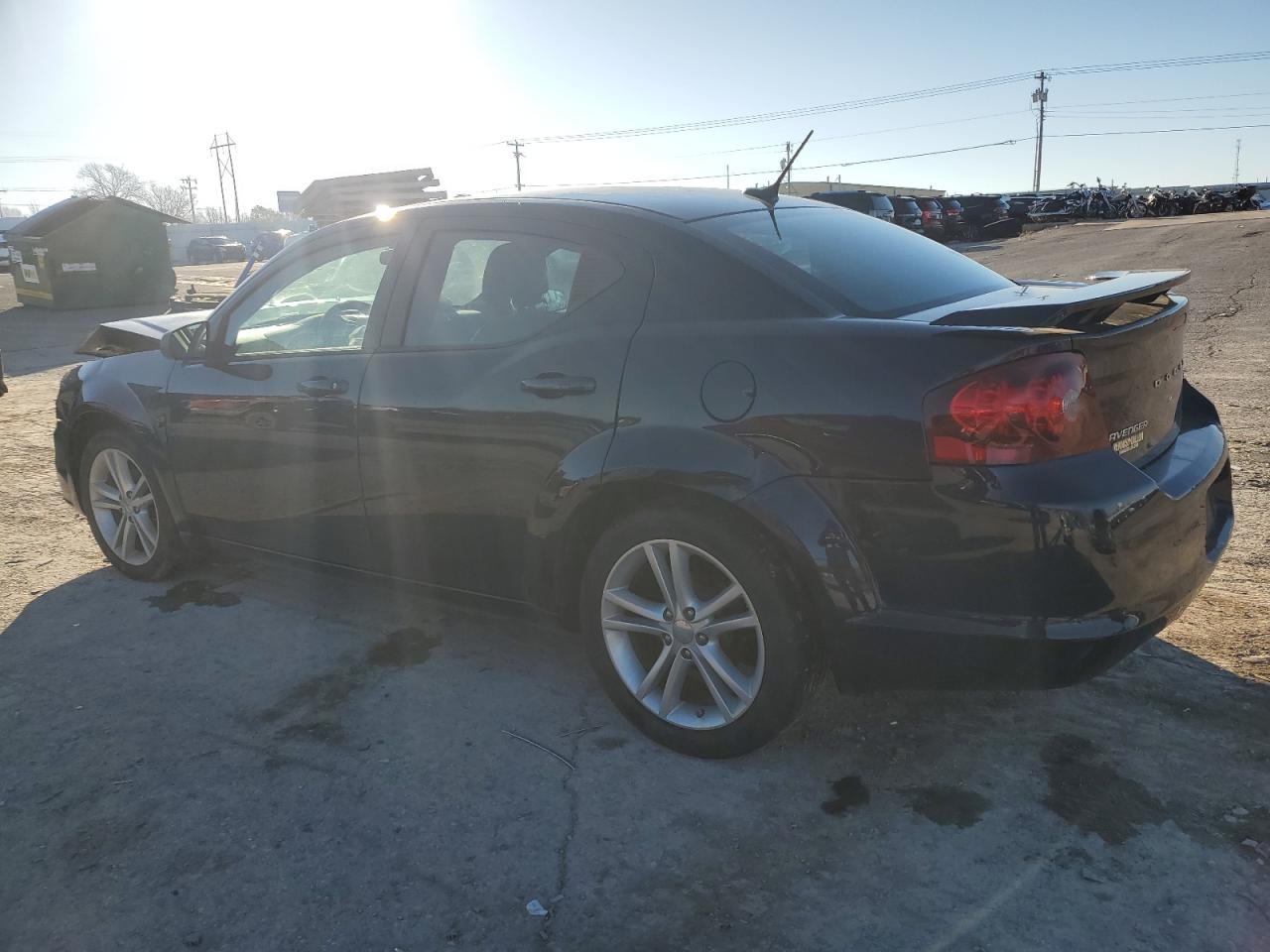 2014 Dodge Avenger - Image 2