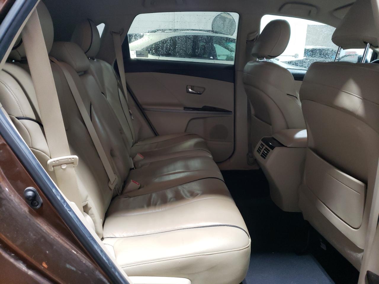 2012 Toyota Venza - Image 11
