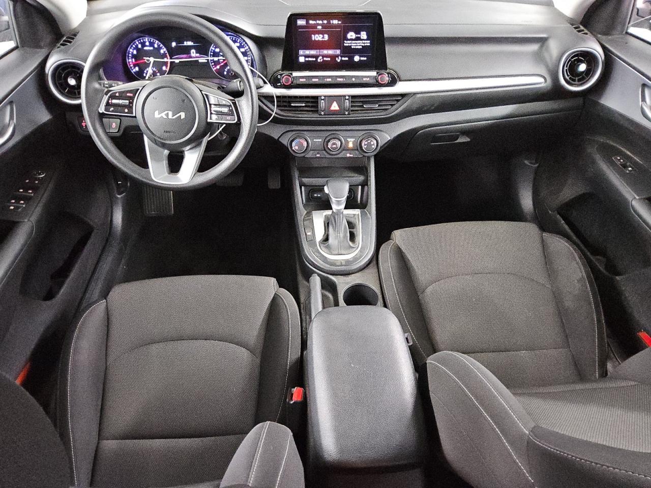 2023 Kia Forte - Image 8