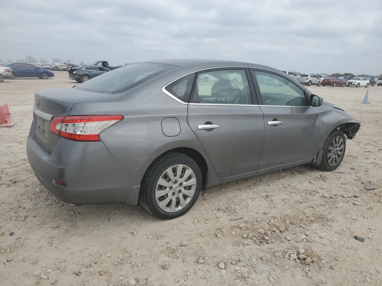 2015 Nissan Sentra - Image 3