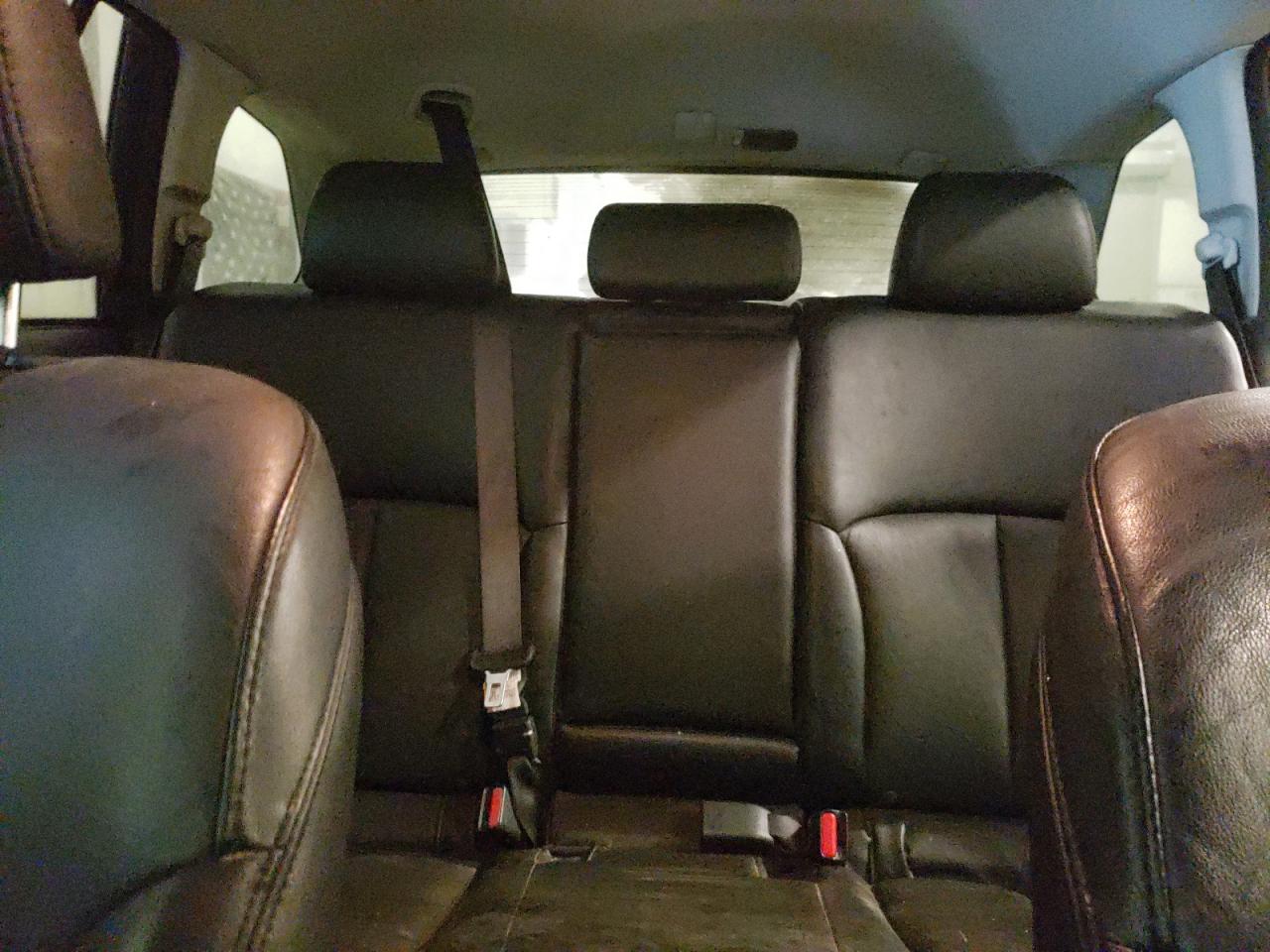 2010 Subaru Outback - Image 10
