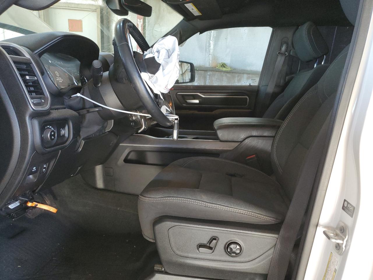 2021 RAM 1500 - Image 7