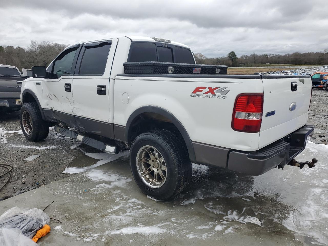 2006 Ford F-150 - Image 2