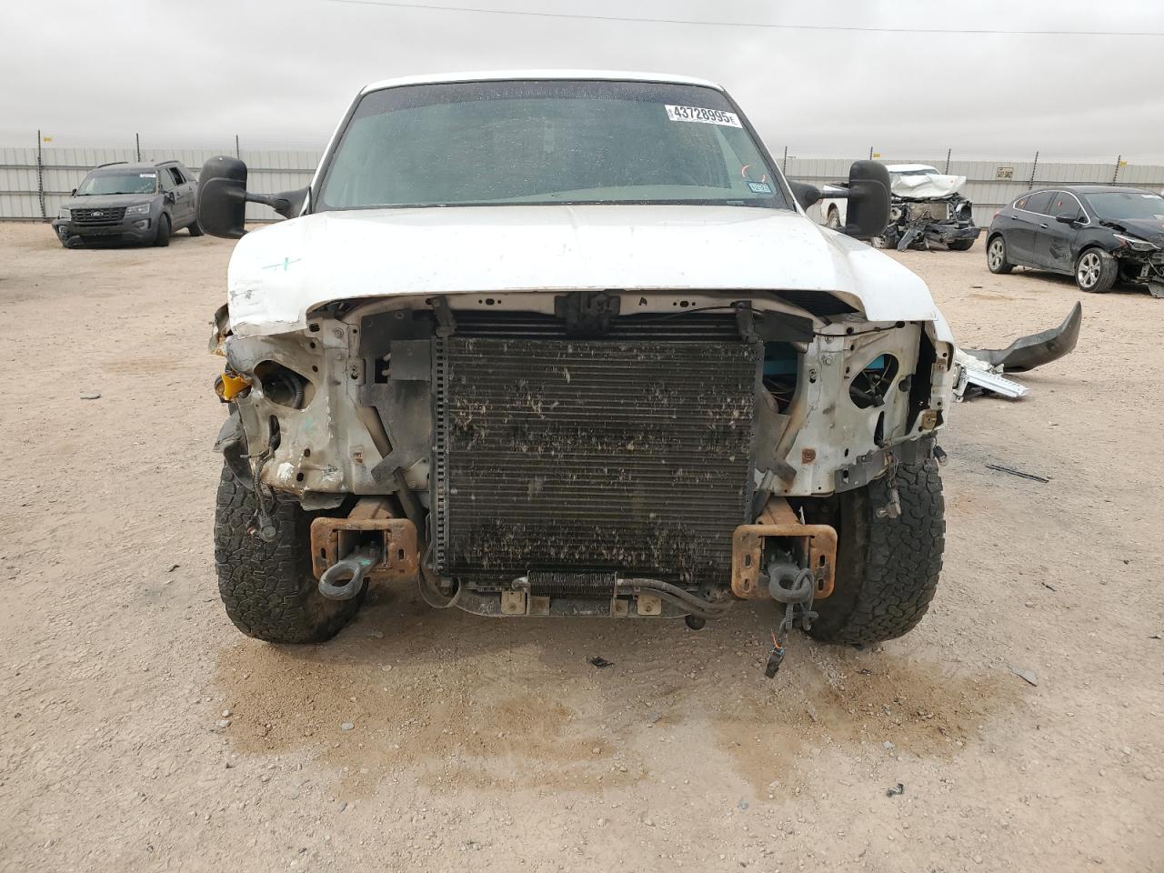 2000 Ford F250 - Image 5