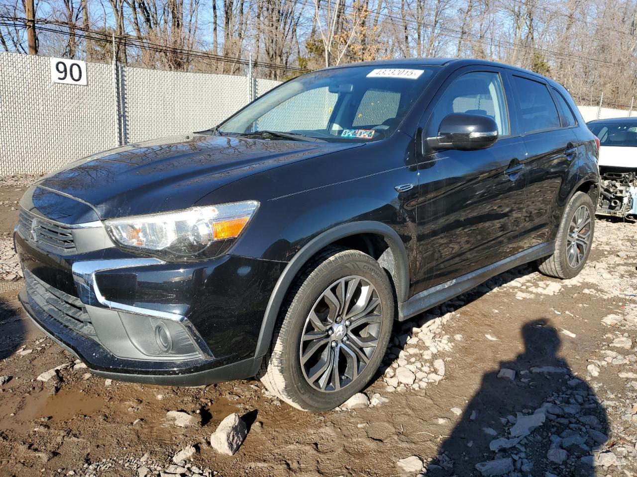 2016 Mitsubishi Outlander - Image 1