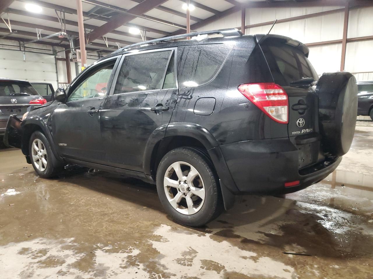 2009 Toyota RAV 4 - Image 2