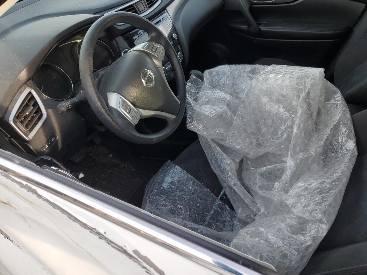 2015 Nissan Rogue - Image 7