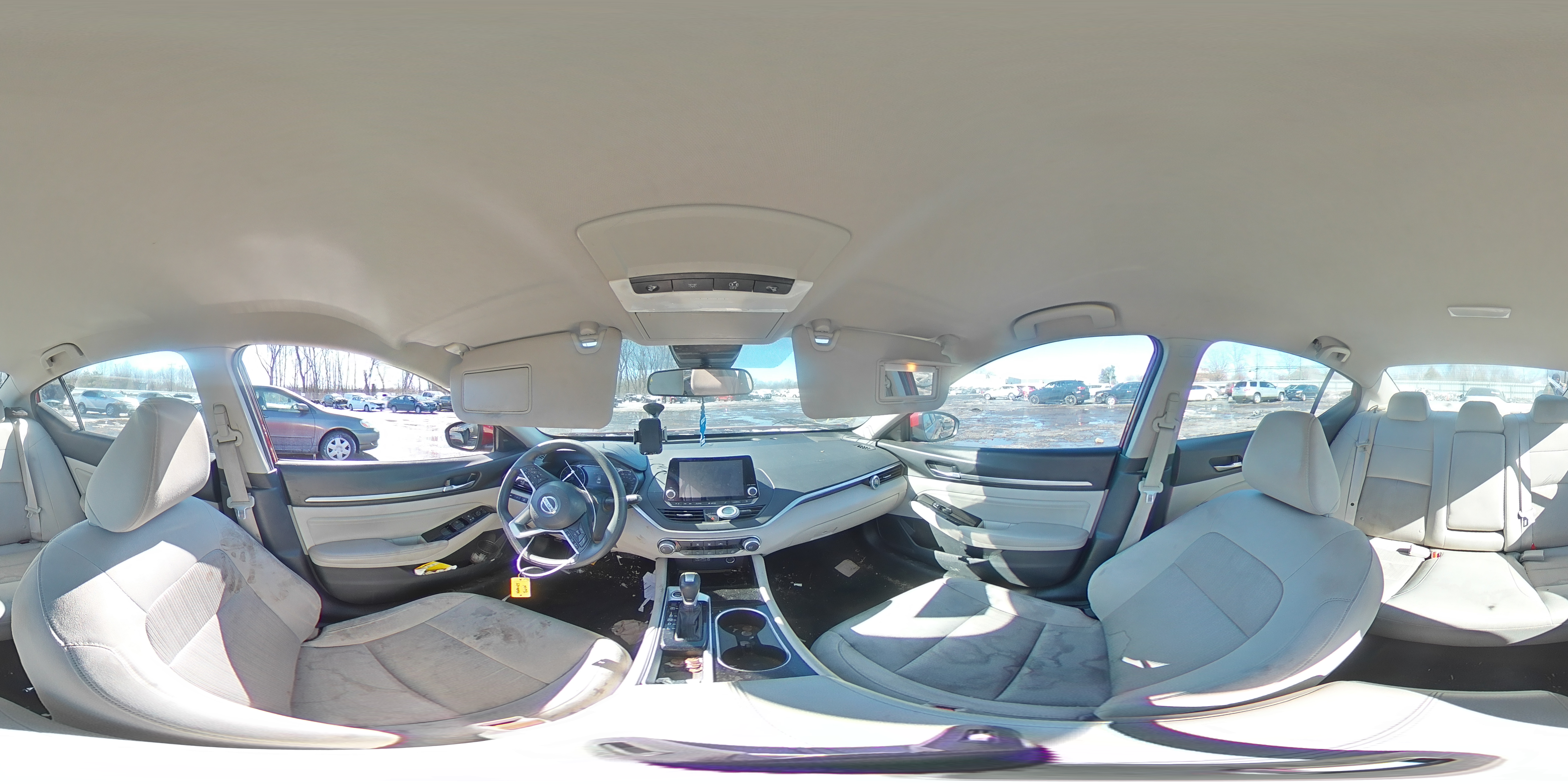 2021 Nissan Altima - Image 12