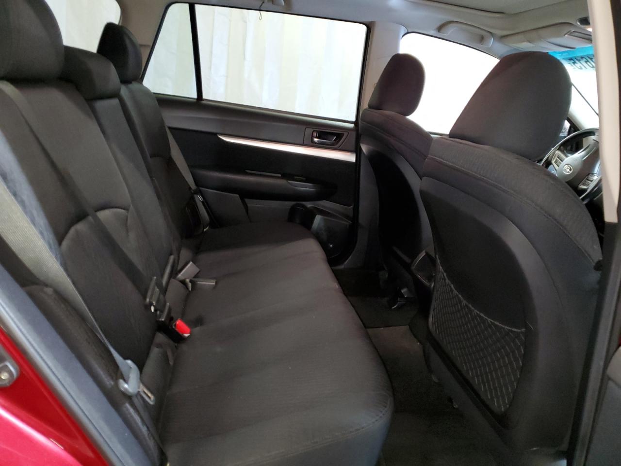 2012 Subaru Outback - Image 11