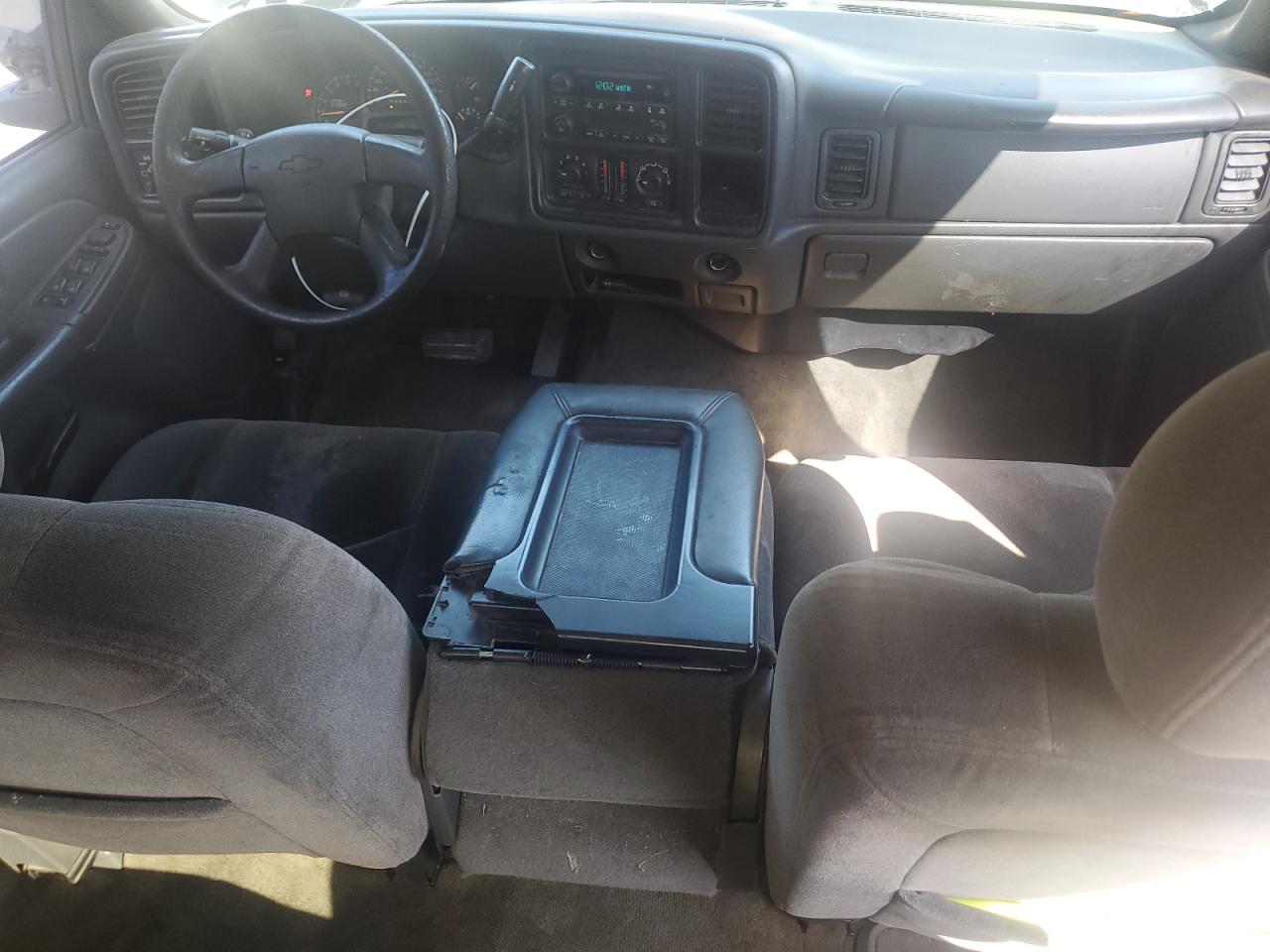 2006 Chevrolet Silverado - Image 8