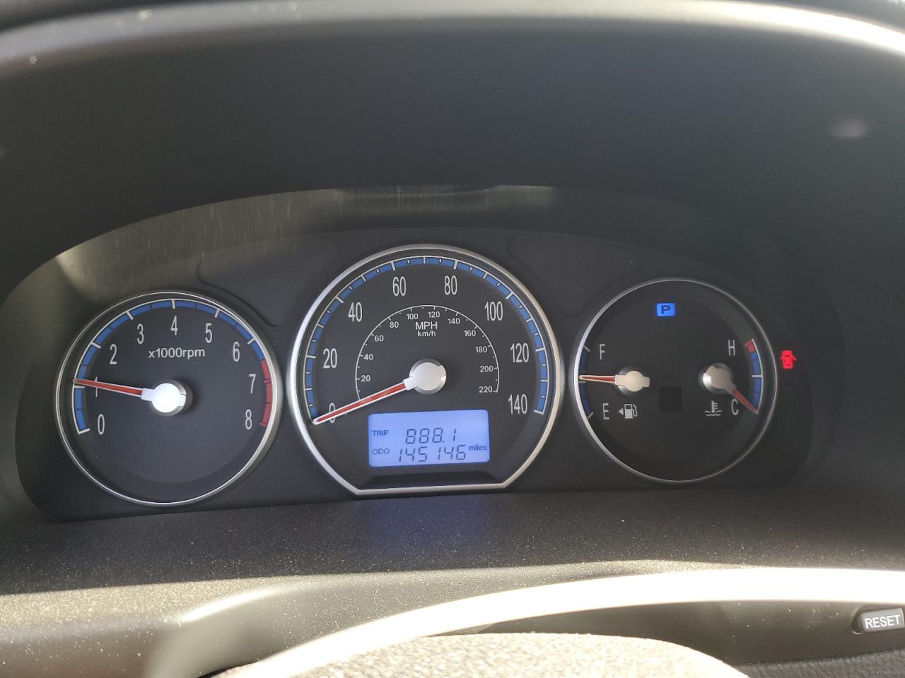 2009 Hyundai Santa Fe - Image 9