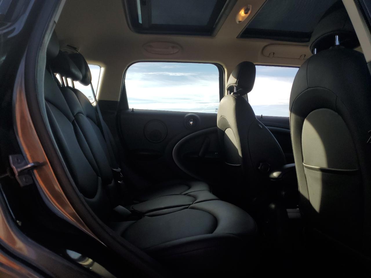 2013 MINI Cooper - Image 10