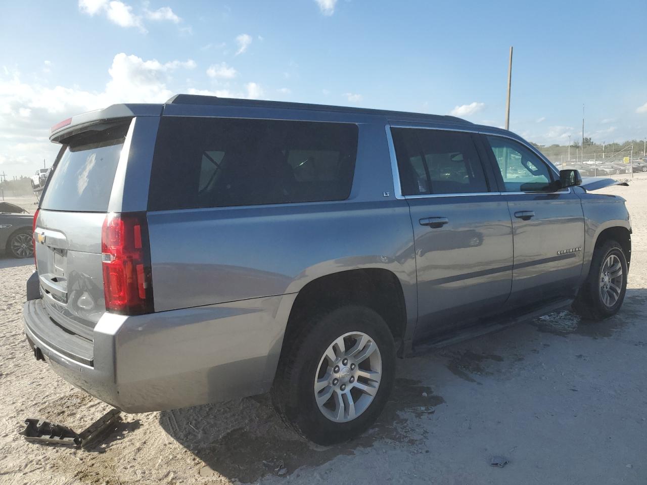 2019 Chevrolet Suburban - Image 3