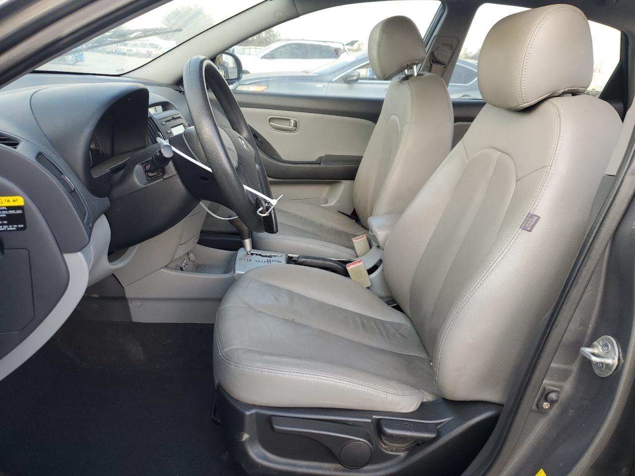 2009 Hyundai Elantra - Image 7