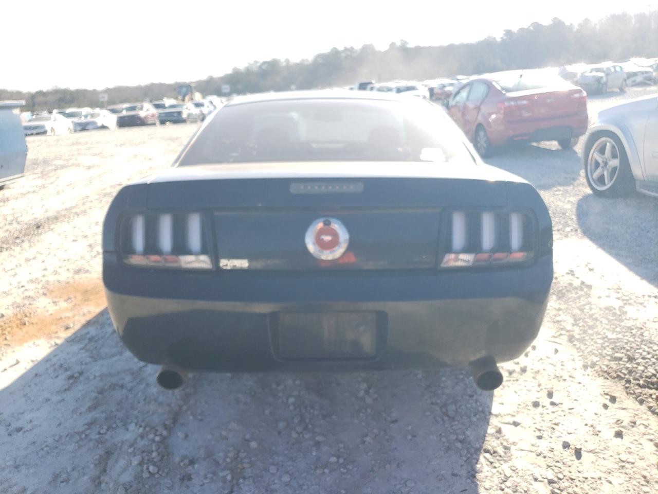 2007 Ford Mustang - Image 6
