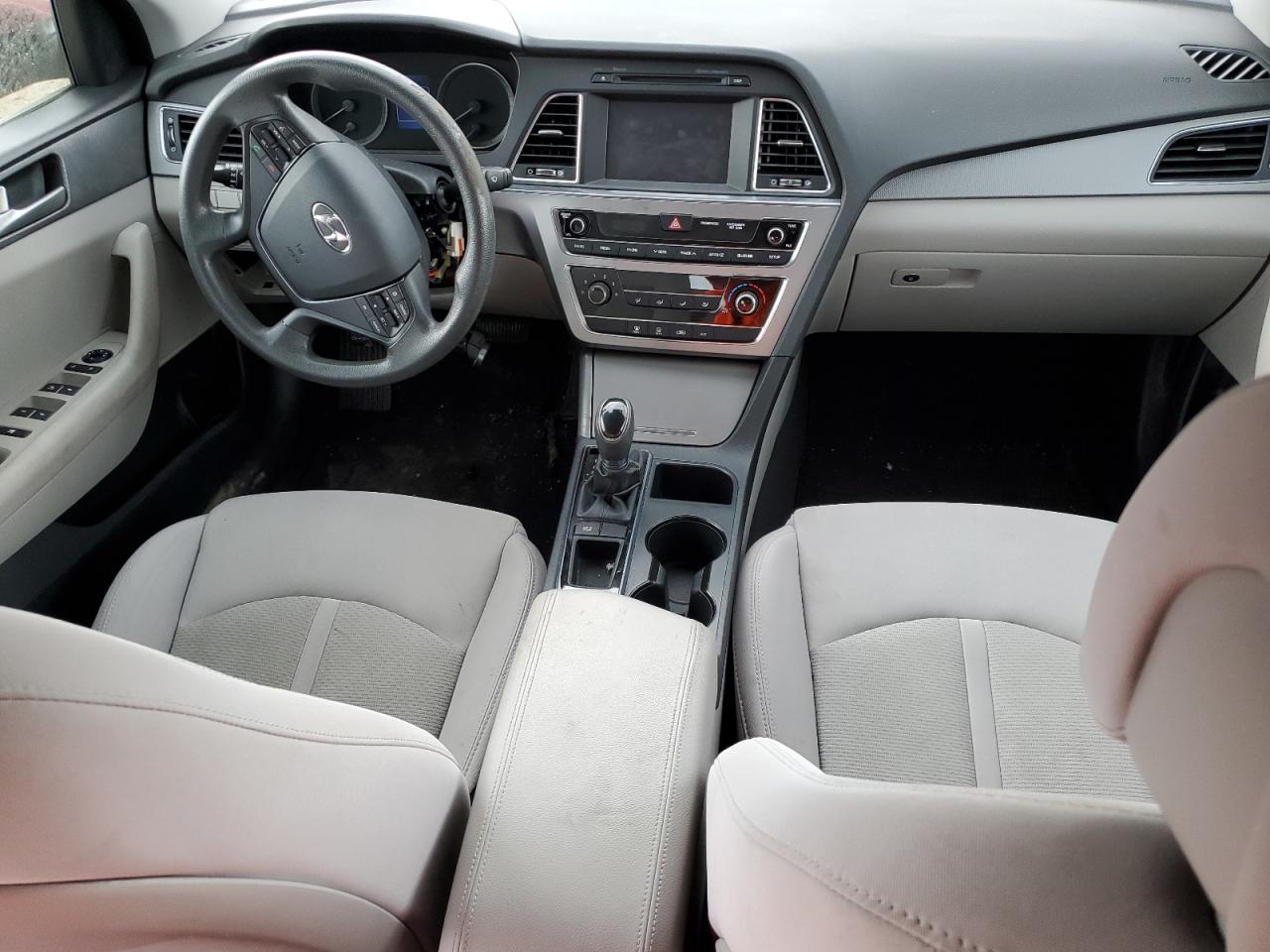 2016 Hyundai Sonata - Image 8