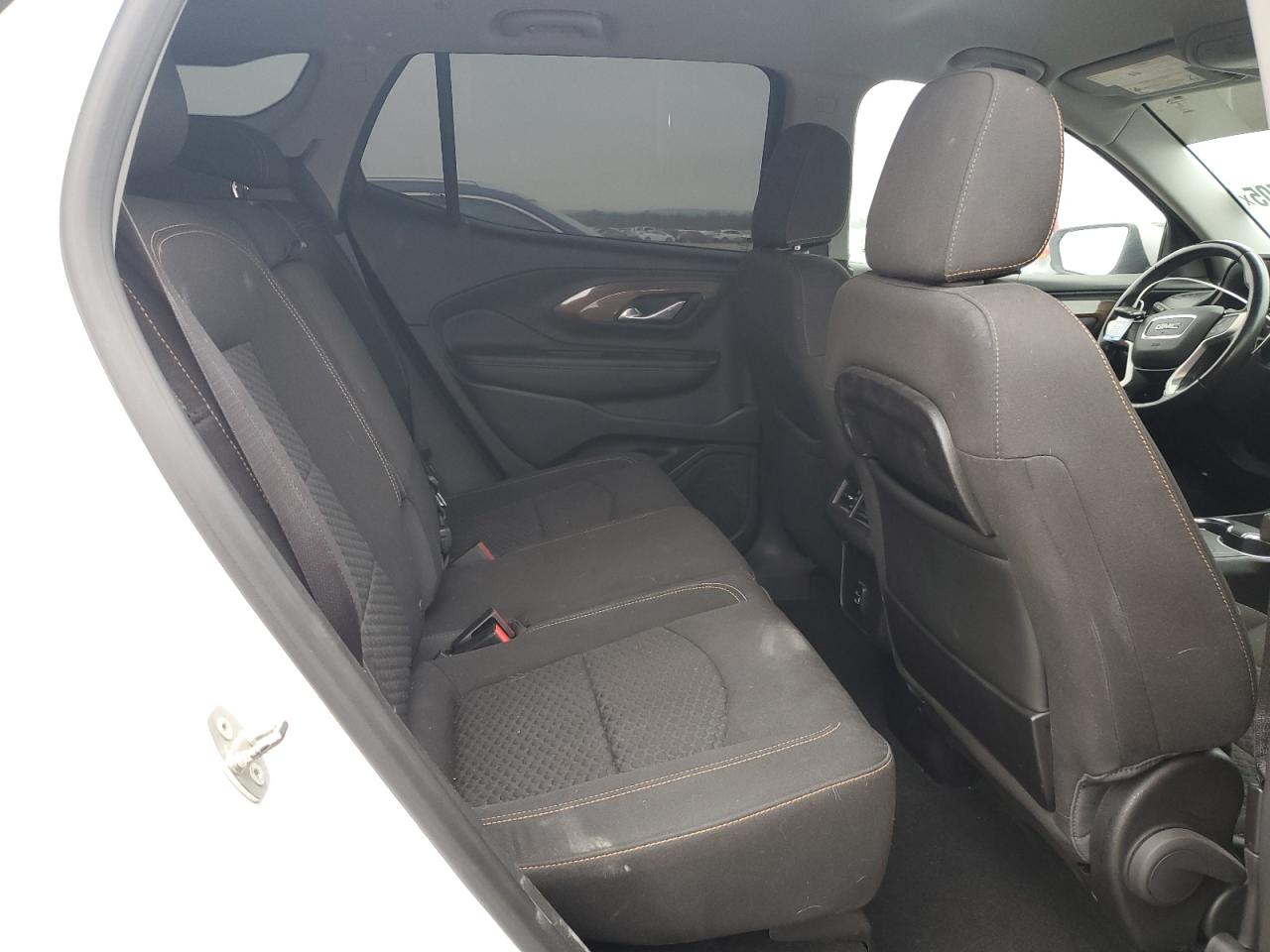 2018 GMC Terrain - Image 10